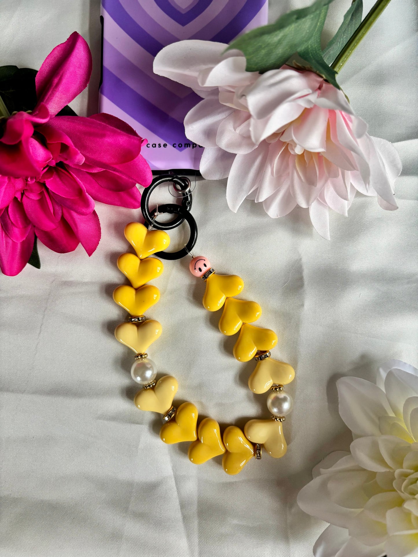 Heart Phone Cords Geel
